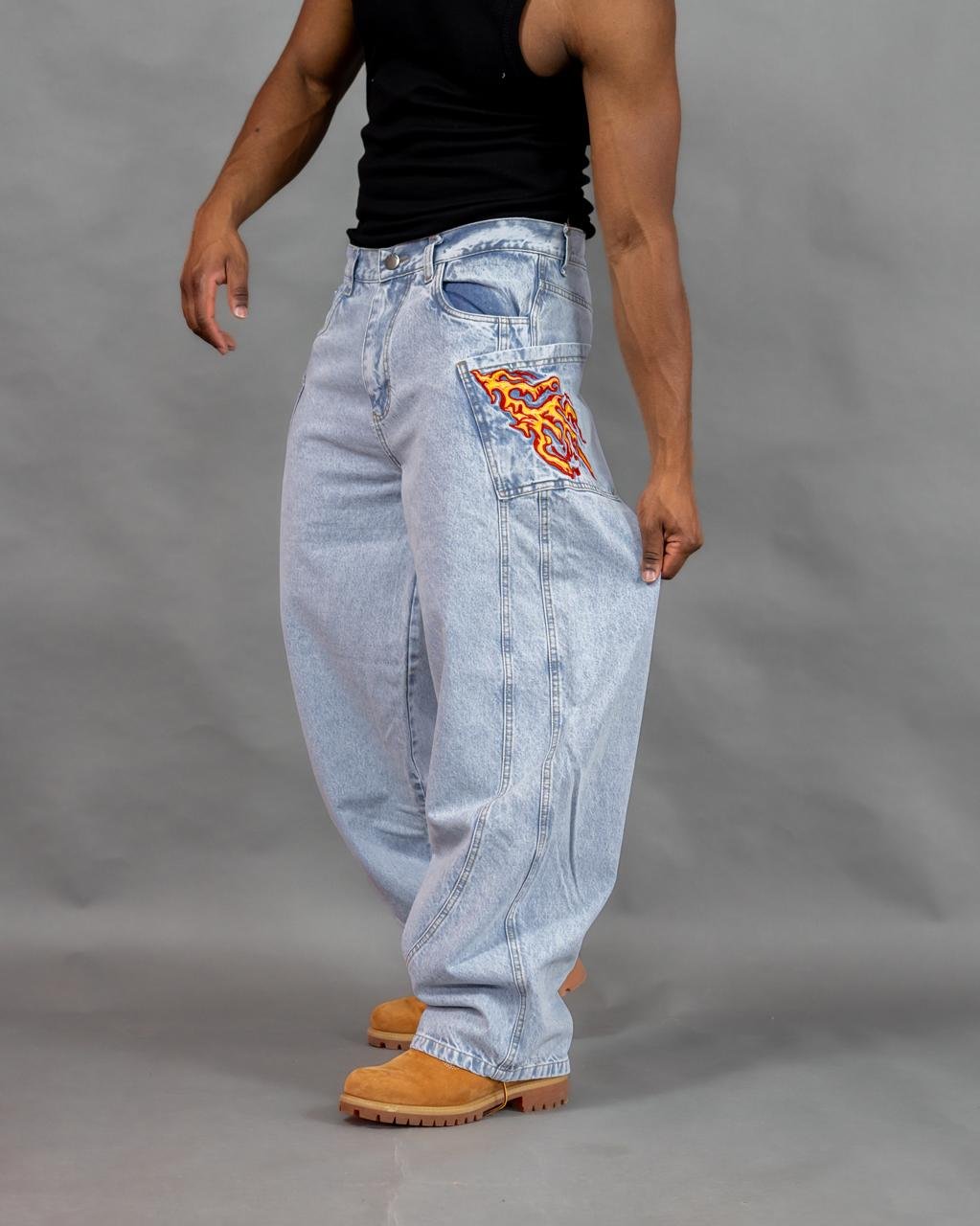 d8d6eb90-b0cf-44f7-9345-8f0e175695e8 BAGGY Y2K CELESTE - Imagen 1
